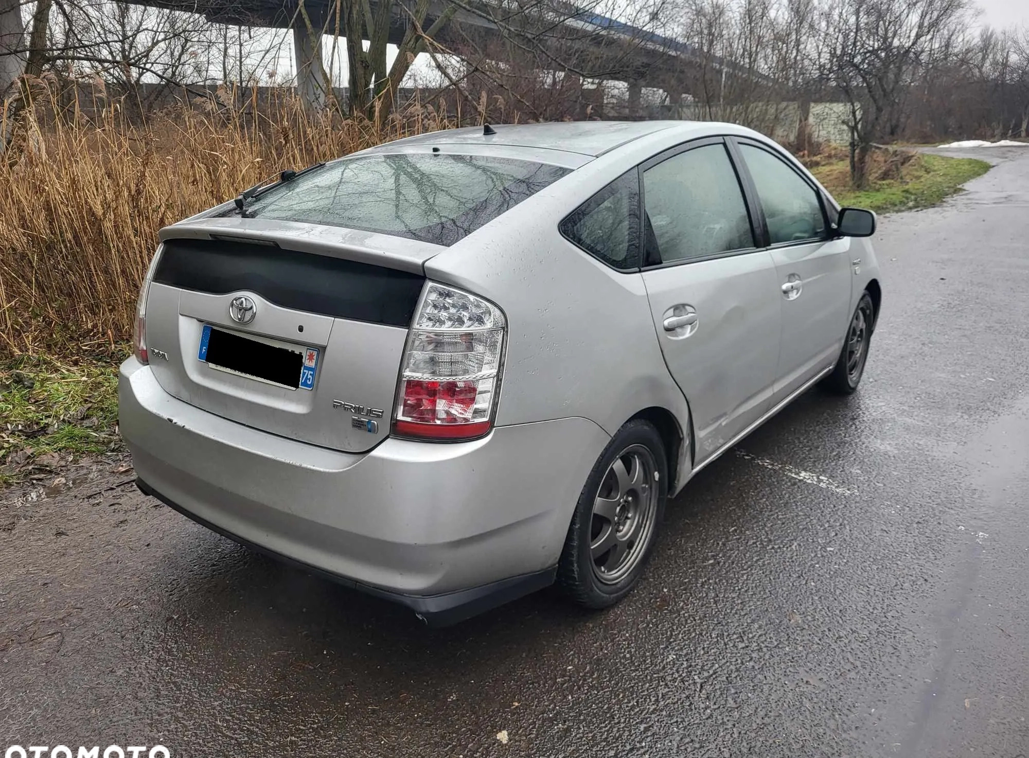 Toyota Prius cena 15900 przebieg: 314000, rok produkcji 2006 z Sośnicowice małe 67